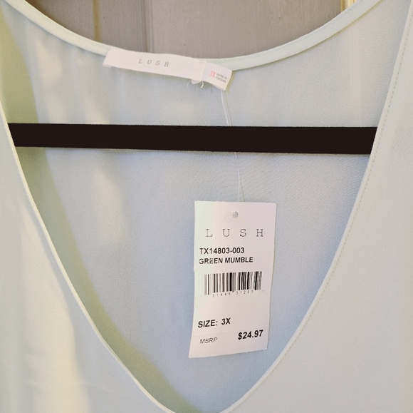 * New Lush 3x pale mint green top - Picture 3 of 3